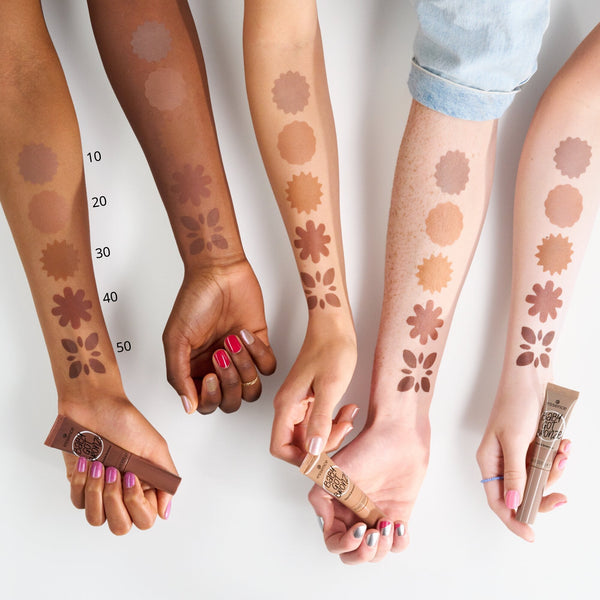 Essence Baby Got Bronze سائل برونزر - إشراقة طبيعية بلون الشمس