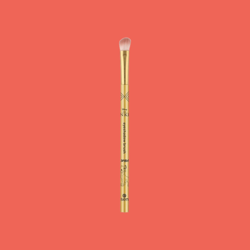 Essence x Disney The Lion King Eyeshadow Brush – Soft Precision Eye Brush