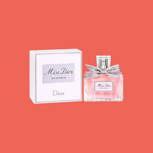 عطر مانيفستو أو دو بارفان 90 مل من إيف سان لوران – عطر نسائي أنيق برائحة الزهور الشرقية